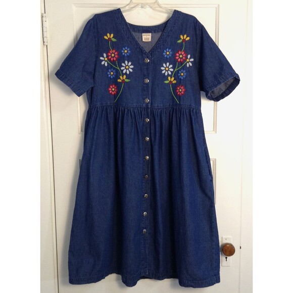 Vtg Denim Shirt Dress L Floral Embroidered Midi Pockets Cottage Modest Granny - Picture 1 of 8